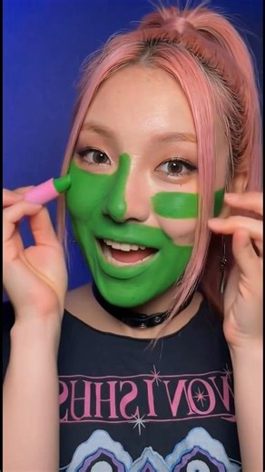 MIRA LIPSTICK GREEN MAKEUP 💄💚