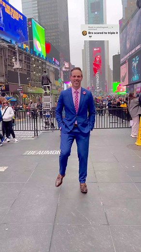 Tripled up! 🕺🏽🕺🏻🕺🏾 #footwork #sturdy #NYC #nickkosir | Nick Kosir - The Dancing Weatherman