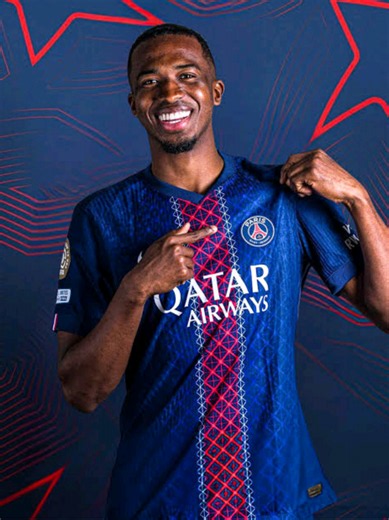 Impresionante quite de William Pacho a Erling Haaland - PSG vs Champions