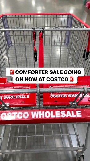 🚨COMFORTER SALE GOING ON NOW AT COSTCO🚨 🎄GOT HOLIDAY GUESTS COMING? REPLACE YOUR OLD DIRTY COMFORTER NOW! 😍Hotel Grand White Down Comforters are now available in Full/Queen size for $25 off now $74.99 or King Size for $30 off now $89.99 at Costco warehouses nationwide & on Costco.com! Promo deal ends 11/12! . 🥰Stay warm year round with these generously oversized 500 Thread count 100% Cotton Damask Stripe Fabric and 650 Fill Power White Down Comforters! . 🙌 14”baffle box construction allows