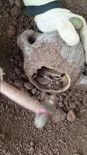 I Almost Didn’t Break It… Then I Found GOLD 😱Metal Detecting Quest USA #metaldetecting #treasurehunt