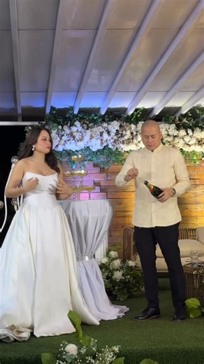 NIKKIE 🌸 on Instagram: "pop the bubbly 🍾🥂"