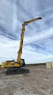 Ultra High Reach Demolition Machine