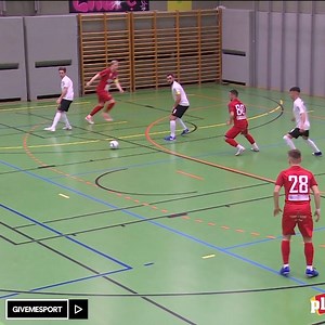 These guys were moving like prime Leo Messi and Andrés Iniesta 😱🔥 🎥 Futsal in Österreich | GiveMeSport