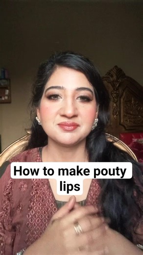 How to make big lips at home#shortsviral #softglamlook #makeuptutorial #lipstickhacks