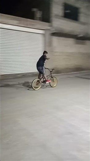 ejemplo y tutorial de cómo ladear la bici parado #brasil#