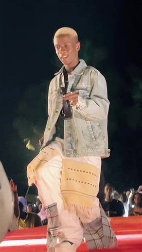 Asidik Album Launch Performance by Jizzle and Asidik