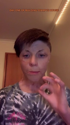 Building Stampy's House Day 1