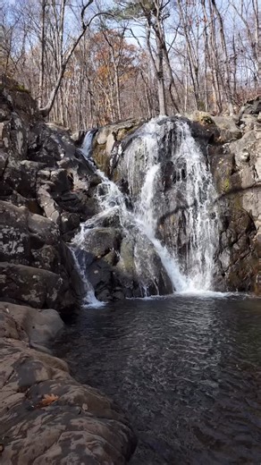 Rose River Falls, Shenandoah National Park #travel #hiking #nature #nationalpark #shenandoah | Amory Hermetz