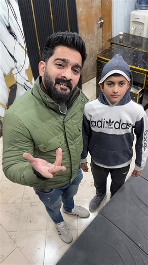 Divertido video de Husni Ibawa