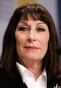 Anjelica Huston