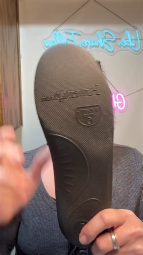 Watch Flexible insoles with arch support on Amazon Live
