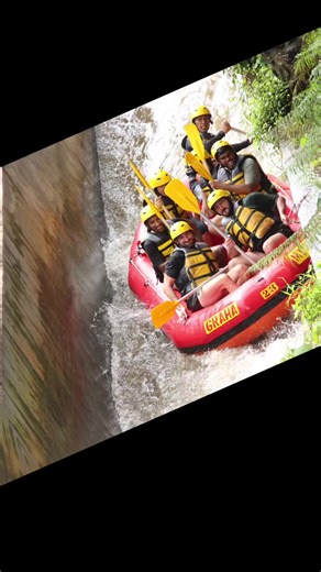 𝘙𝘪𝘷𝘦𝘳𝘴 𝘥𝘰𝘯’𝘵 𝘤𝘢𝘳𝘦 𝘢𝘣𝘰𝘶𝘵 𝘺𝘰𝘶𝘳 𝘤𝘰𝘯𝘧𝘪𝘥𝘦𝘯𝘤𝘦…🤪😎 . . . #WhiteWaterRafting #RaftLife #AdrenalineRush #NatureThrills #AdventureAwaits #WildWaterFun #ExploreMore #OutdoorAddict #ChasingRapids