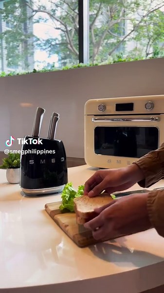 Upgrade Your Toaster with SMEG's Sandwich Rack