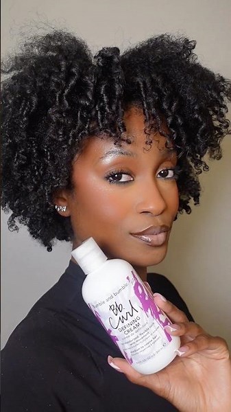 I can’t believe I got this amazing first day hair using Bumble and Bumble’s Curl Defining Cream ! 💜