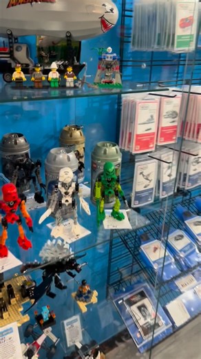 Bricks & Minifigs Hernando, MS | What?! The complete first series of Bionicle heroes? And their original canisters? And instructions? And their posters? Yep! All of them!... | Instagram