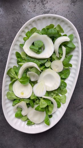 The Easiest Smoked Salmon Salad You’ll Ever Make (No Cooking!)