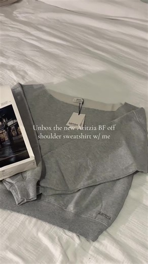 So glad they finally made a sweater like this 🏹🤍 #aritzia #fy #sweatset #onlineshopping #aritziahaul @Aritzia