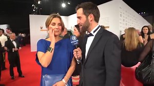 Kim Fisher und unser Riverboat-Moderatoren-Team sind immer "Mit voller Kraft voraus" unterwegs - auch bei der Goldenen Henne? Zumindest hat Kim Fisher schon jemand auf den Hintern gehauen 😳... aber keine Sorge, es war eine Kollegin. | Riverboat