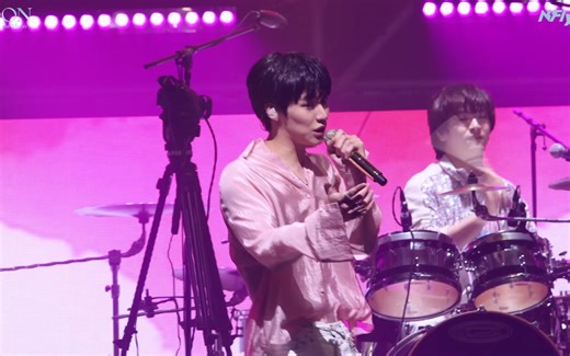 【NFLYINGCN视频】Blue Scene蓝色背景（live 版本）