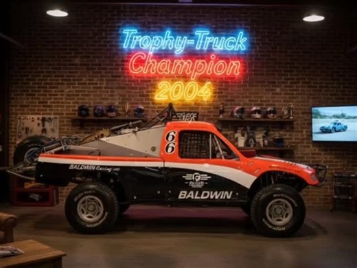 2004 Trophy Truck champion Jason Baldwin #trophytruck #Baja1000 #baldwinmotorsports | Born In The Desert