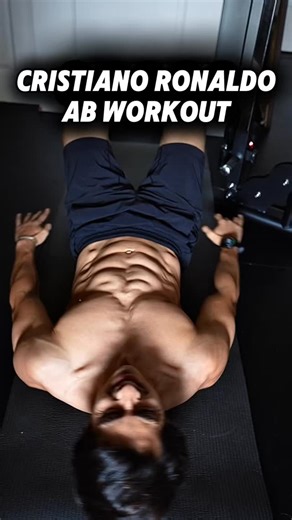 @bernardorebeil on Instagram: "Cristiano Ronaldo Ab Workout💀workout plans in my bio🫡 #bernardorebeil #ronaldo #abs #absworkout"