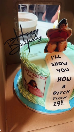 Birthday cake slay!✨ #29 #cake #Norbit #2026