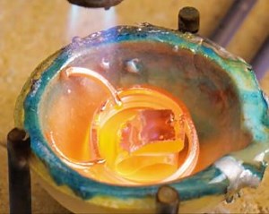 40K views · 81 reactions | Stylish toe ring made out of metal scrap! | 5-Minute Crafts UK | Facebook