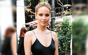 Jennifer Lawrence Looks Stunning As She Flaunts Her Baby Bump In a Polka Dot Dress-Pics INSIDE | SpotboyE