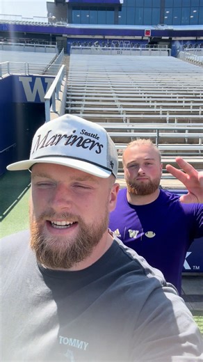 Only in Seattle. Only at Montlake. #GreatestSetting🏟️ | Washington Husky Football
