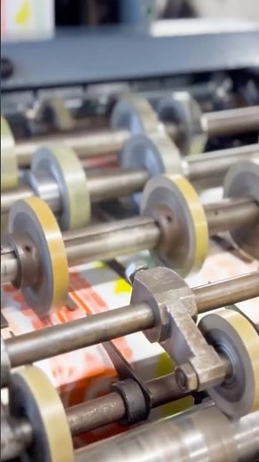 From Print to Perfect – Custom-Printed Wrapping Paper Production!