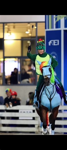 Rainbow dash and her turtle in the reality #rainbowdashcosplay #tanktheturtle #rainbowdash #mylittlepony #mylittleponyfriendshipismagic #mylittleponyedit #rainbowdashedit #Pourtoi #follow #foryou