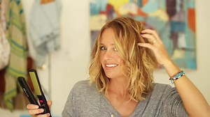 Watch Vibrastrait Pro 1-inch Vibrating Flat Iron by Beautopia Hair on Amazon Live