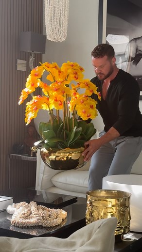 CFA Design Group on Instagram: "Need to brighten up a room ? We got you ! Accessorize with color, yes the best way to brighten or balance a room is with the right use of color through accessories. Whether you want to accentuate or create a pop, we have you covered from head to toe. Experience the unparalleled sophistication of #cfadesigngroup"