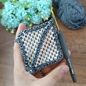 I cut a non-slip mat and made it using piece knitting threads. I got the order. #crochet #knitting | Lady Loves Knitting