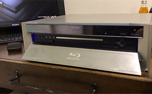 《华仔二号》出品：第一百三十七弹：索尼 SONY BDP-S77 世界首款最贵蓝光播放器 50W日元开箱视频 索尼大法