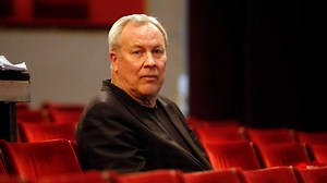 Robert Wilson: Theater Pioneer Passes Away at 83 – Archyde