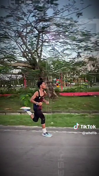 Outdoor Running Tips for Beginners in a Park Setting