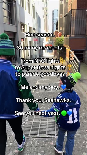 We lived this💙💚. Forever 12s. Thank you @Seattle Seahawks
