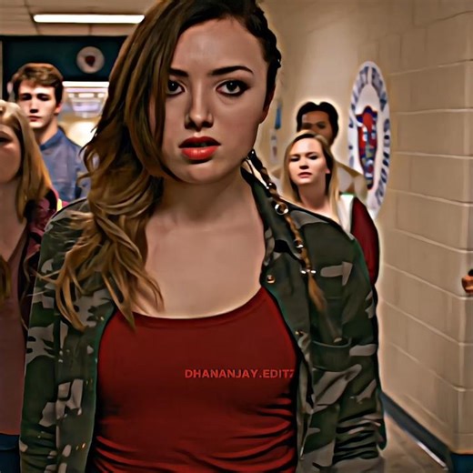 「QUEENS COLLIDE」 – COBRA KAI 👑🔥 TORY VS SAMANTHA 😡 ONE FIGHT. NO MERCY. 💥🔥