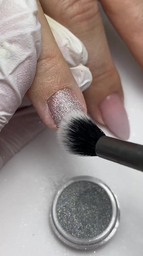 Stunning Nail Art Process: Gradient and Glitter Techniques