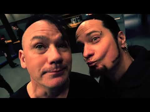 Heldmaschine ICE AGE Tour Diary #103 - Berlin Hole 44