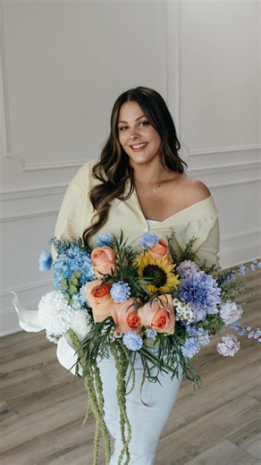 Flora Lend on Instagram: "Welcome to Flora Lend🌼 Luxury Silk Florals without the Luxury Price Tag! Hi there! I’m Paige, owner of PR Creations💍 and founder of Flora Lend💐!! After 11 years in the bridal industry, one question keeps coming up from brides and event hosts: “How can I have all the vendors I want without overspending on flowers?” That’s where Flora Lend comes in. Our mission is simple: bring luxury silk florals to weddings and special events for those who want a dreamy, high-end loo