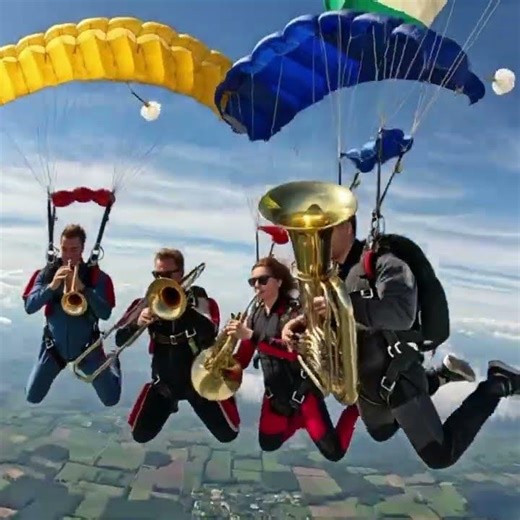 Brass Quartet - Skydiving