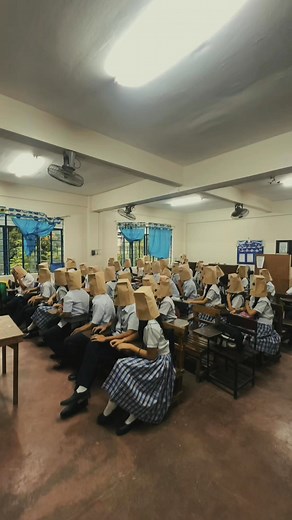 2.3M views · 68K reactions | Maangas sana 'to eh kaso nag-peace sign kayo  HAHAHA We're back! 﫶 Late na ba kami?  Pagbalik observation agad HAHAHAHA #fyp #9batangas | Medyo Yapoy | Facebook