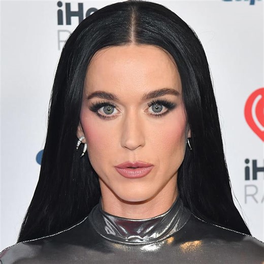 Katy Perry forcefully makes 'Idol' contestant have his first kiss with her in resurfaced viral clip