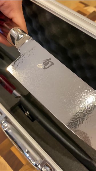 Exquisite KAI Shun Kohen Anniversary Set with Dual-Core Damascus Steel
