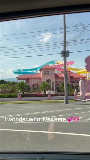 Who Lives Here? Barbie Dreamhouse Tour Ideas