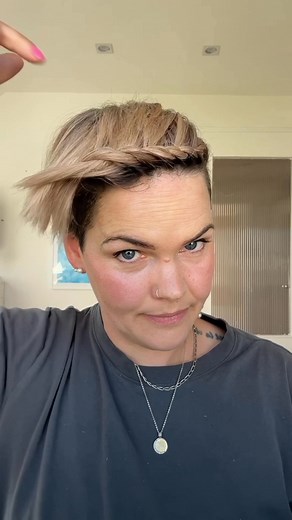 24K views · 479 reactions | Keep getting messages that this hairstyle is ai created because my hair is too short- well here we go: Werbung/Ad Products used: Authentic Beauty Concept solid pomade O.C. Haircare Matt volume powder https://amzn.to/42THT4h #kurzhaarfrisurenfrauen #undercut #pixiecut #kurzehaarestylen #kurzhaarfrisuren #salirasa #kurzhaarfrisurenfrauen #cabelocurtofeminino #meucabelocurto #cabelocurto | Salirasa | Facebook
