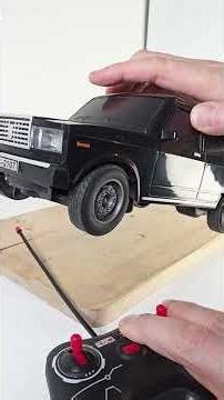 RC Car als Lada (Lizenz von Fiat ) mit 2,7 Ghz Fensteuerung
